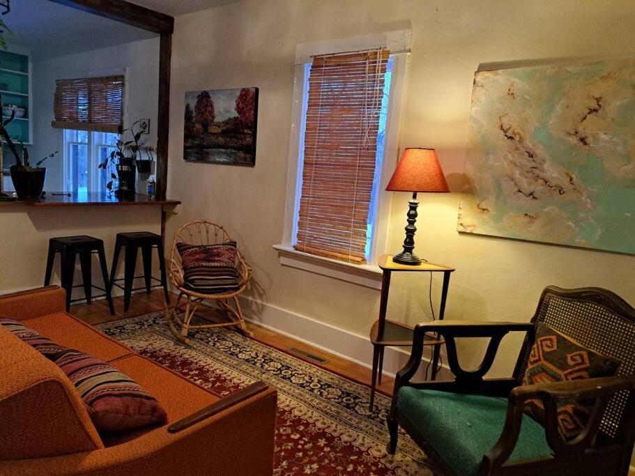 Blue Dog Accommodations Eastend المظهر الخارجي الصورة